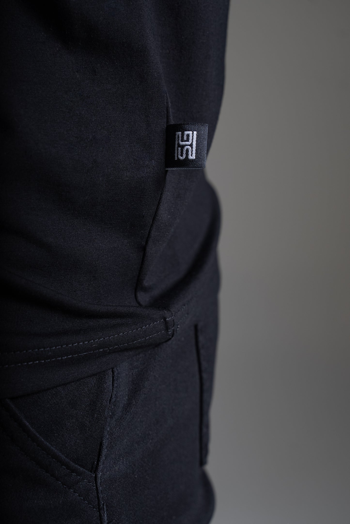 Miesten Basic highneck pitkähihainen musta