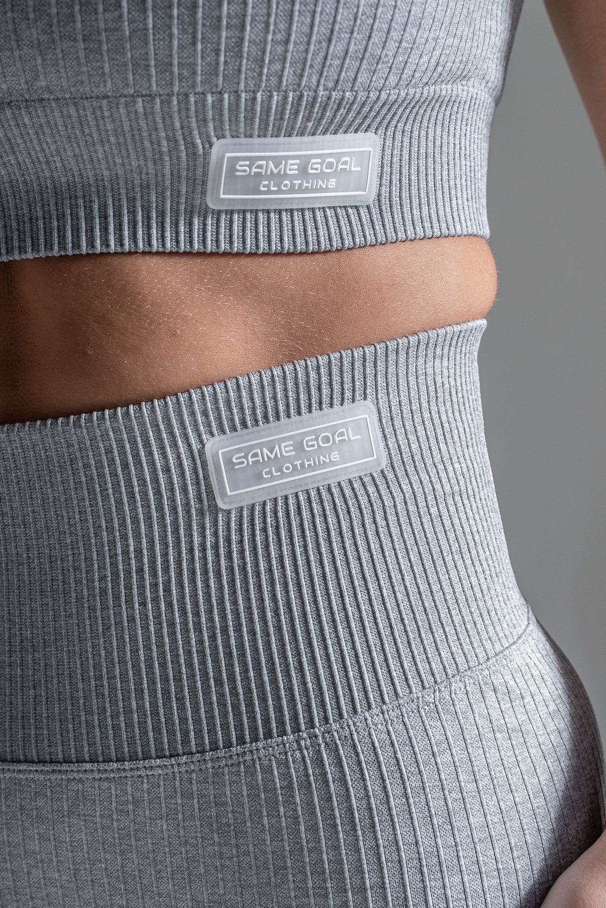 Wave seamless bra vaaleanharmaa