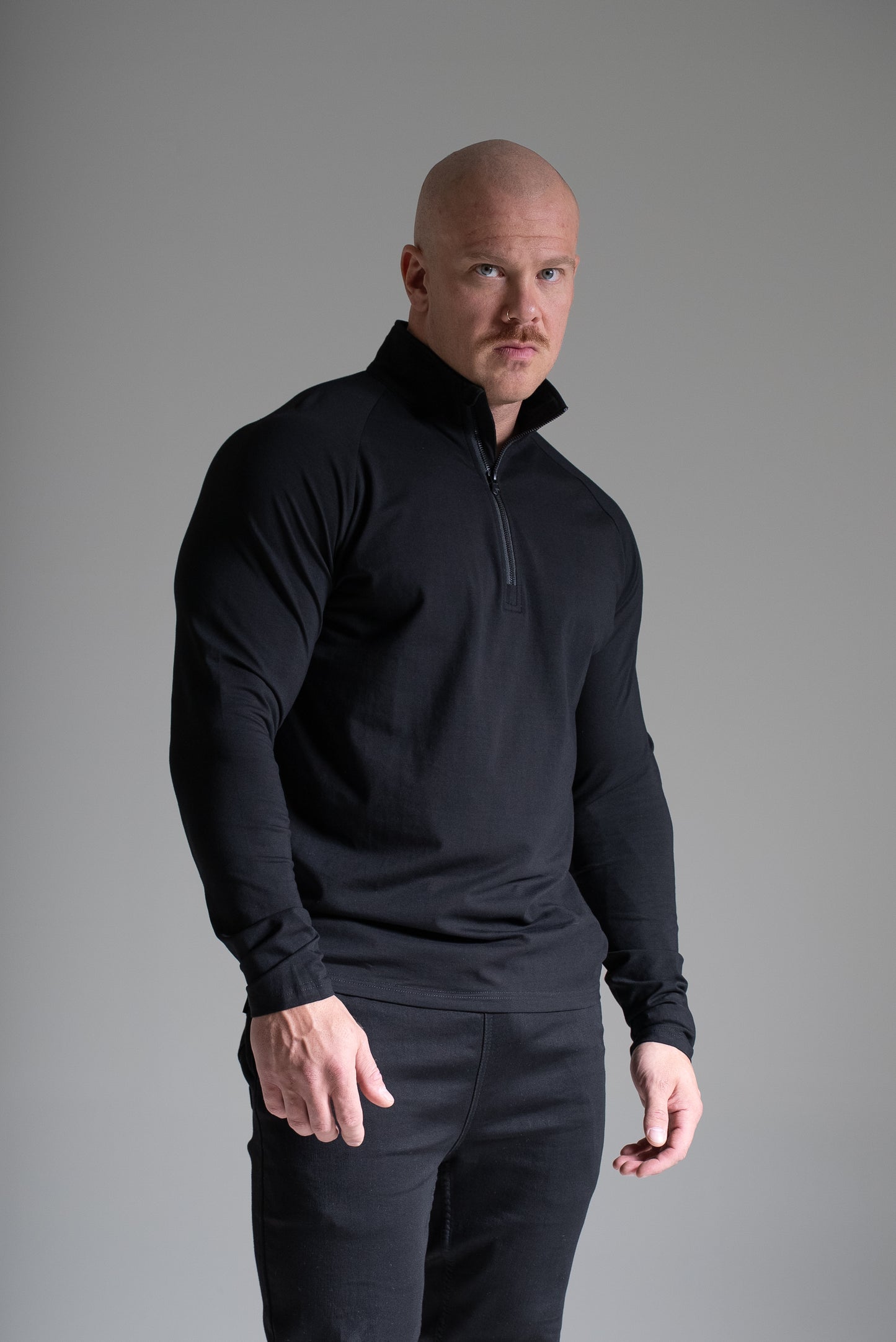 Miesten Basic highneck pitkähihainen musta
