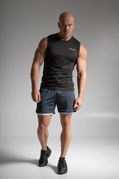 Active treenishortsit tummanharmaa